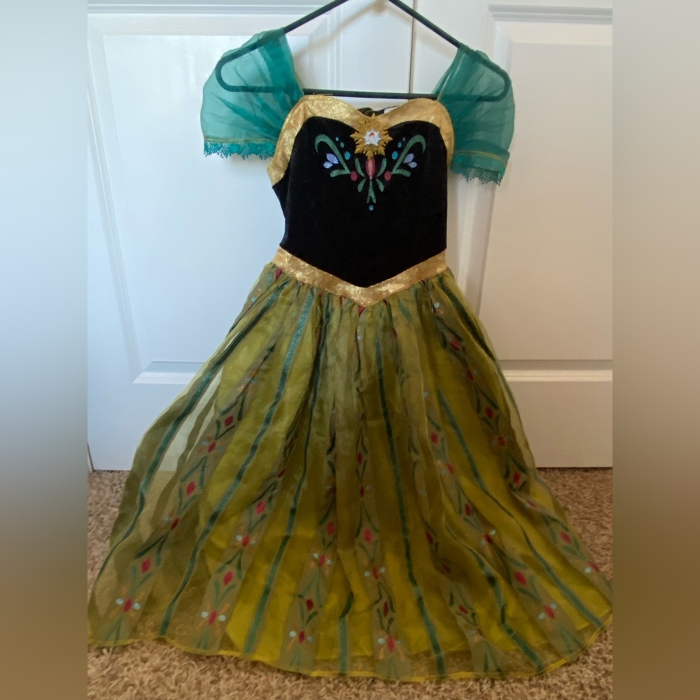Disney Frozen Anna Dress costume, beautiful! Sz 7-8